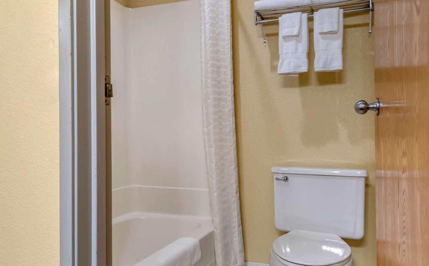 Coratel Inn and Suites By Jasper River Falls photo 17