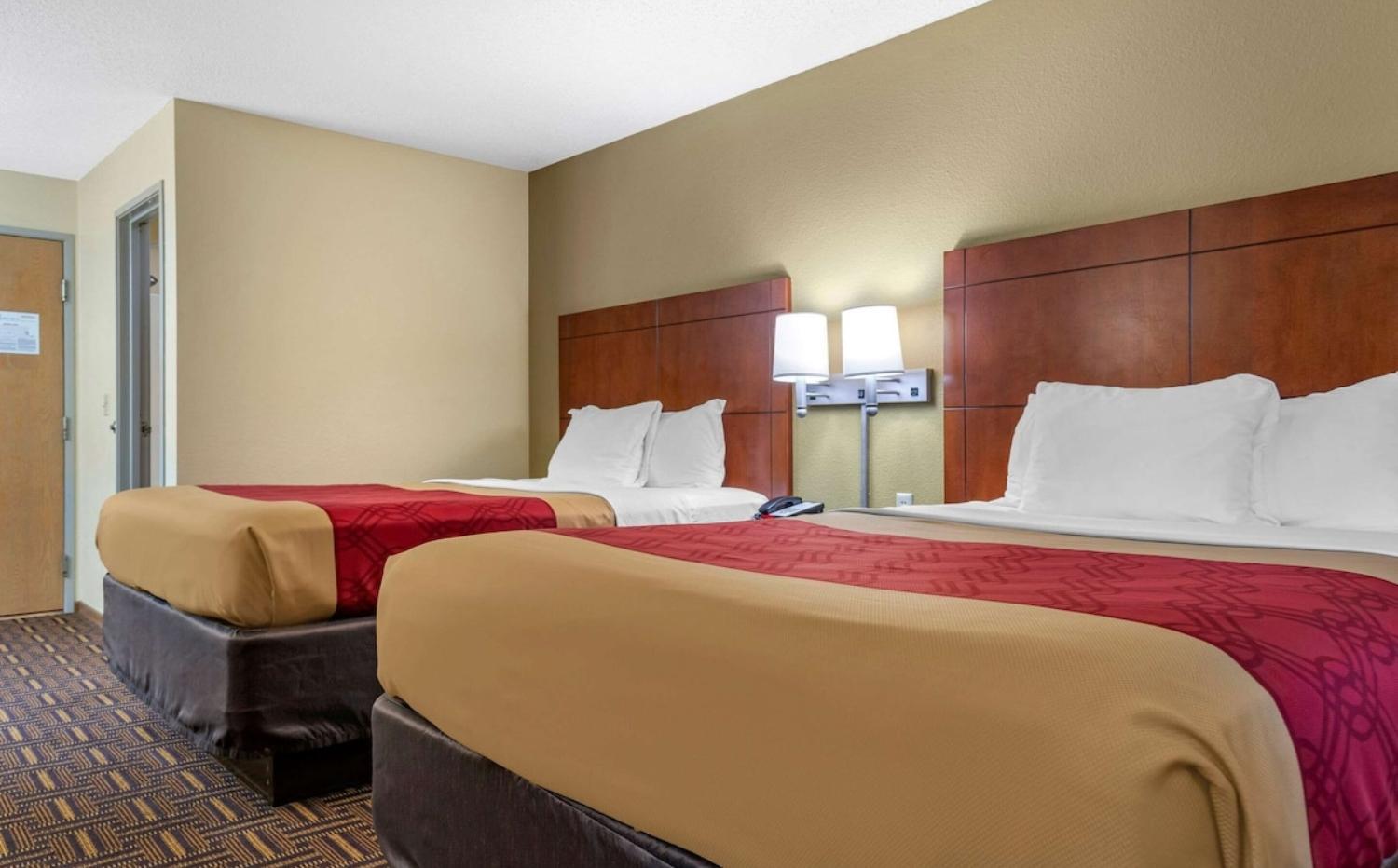 Coratel Inn and Suites By Jasper River Falls photo 16