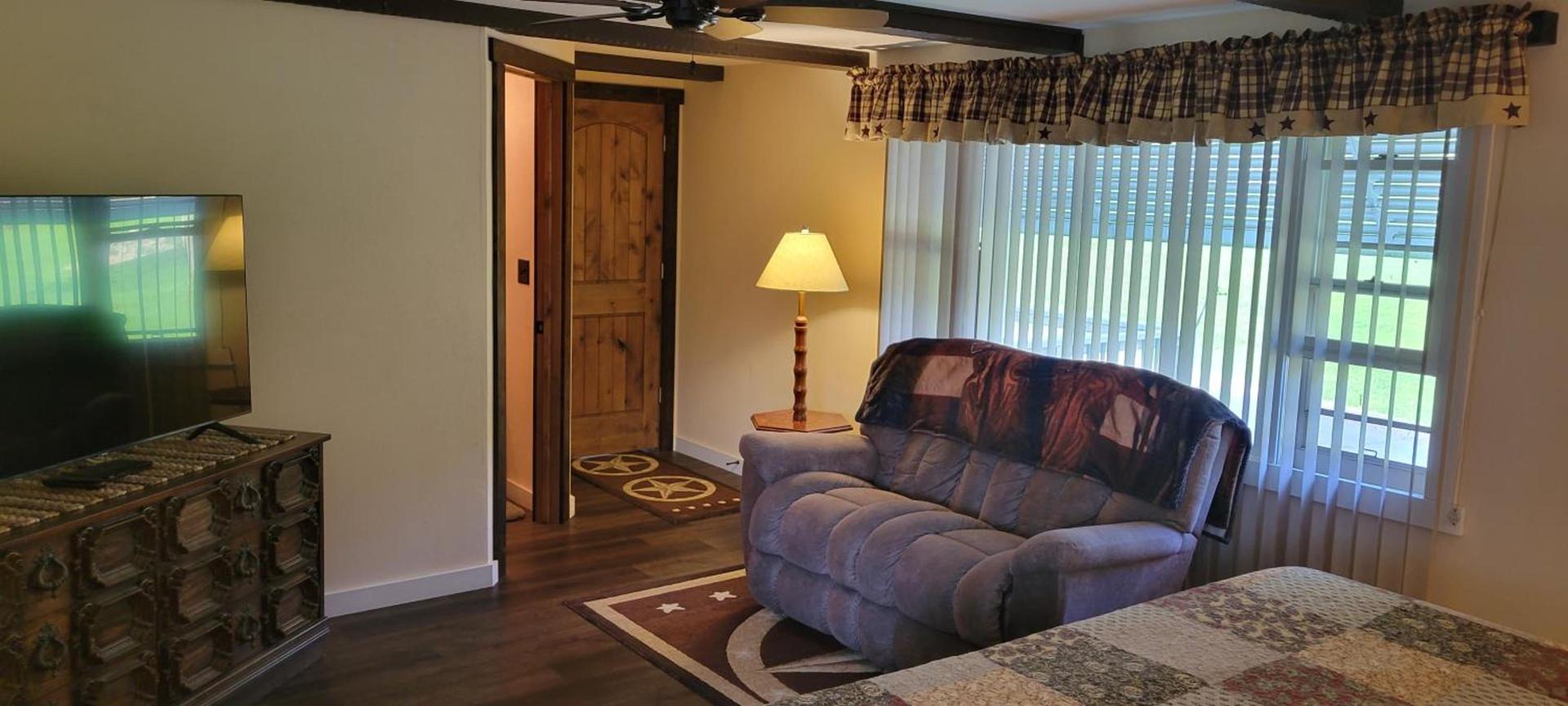 Trickling Waters Retreat photo 57