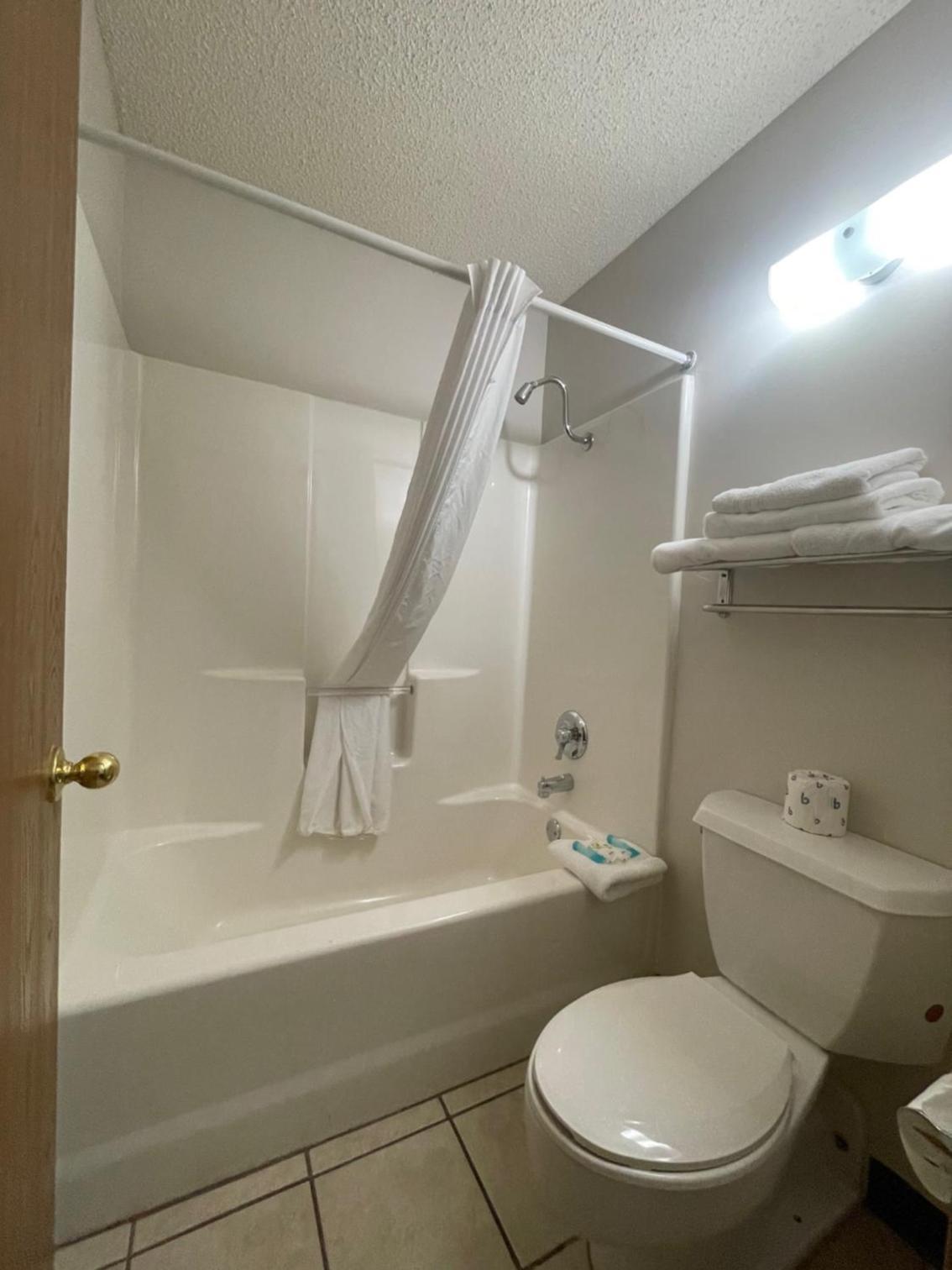 Willow Tree Inn Branson photo 6