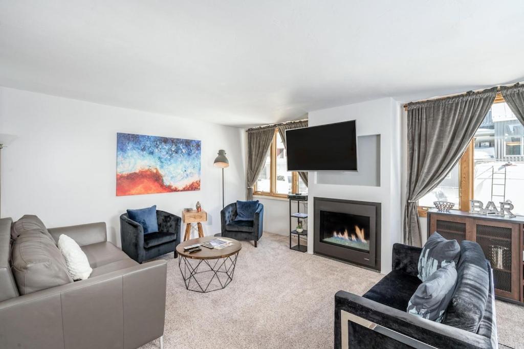 Telluride Lodge & Ski Condo photo 3