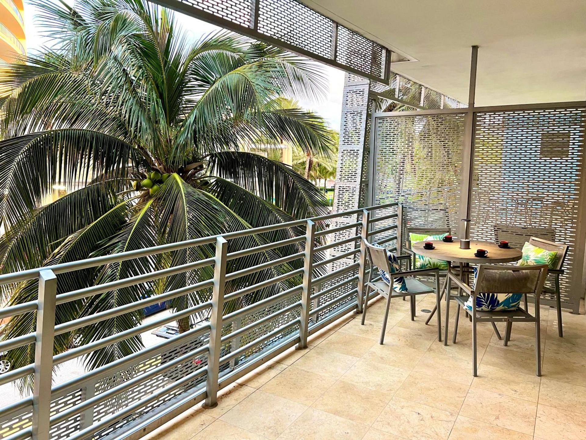 Boutique Suites 3 min walk to beach photo 8