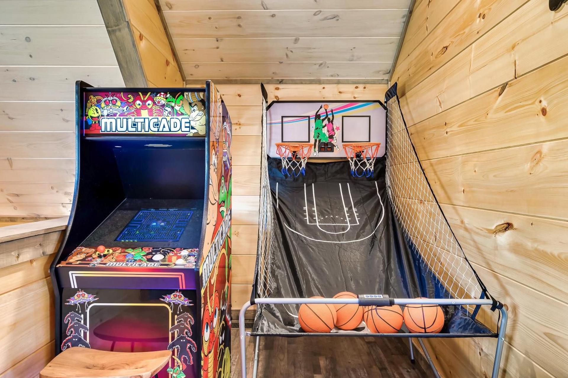 85 Indoor Pool, Game Room & Oversized Hot Tub photo 47