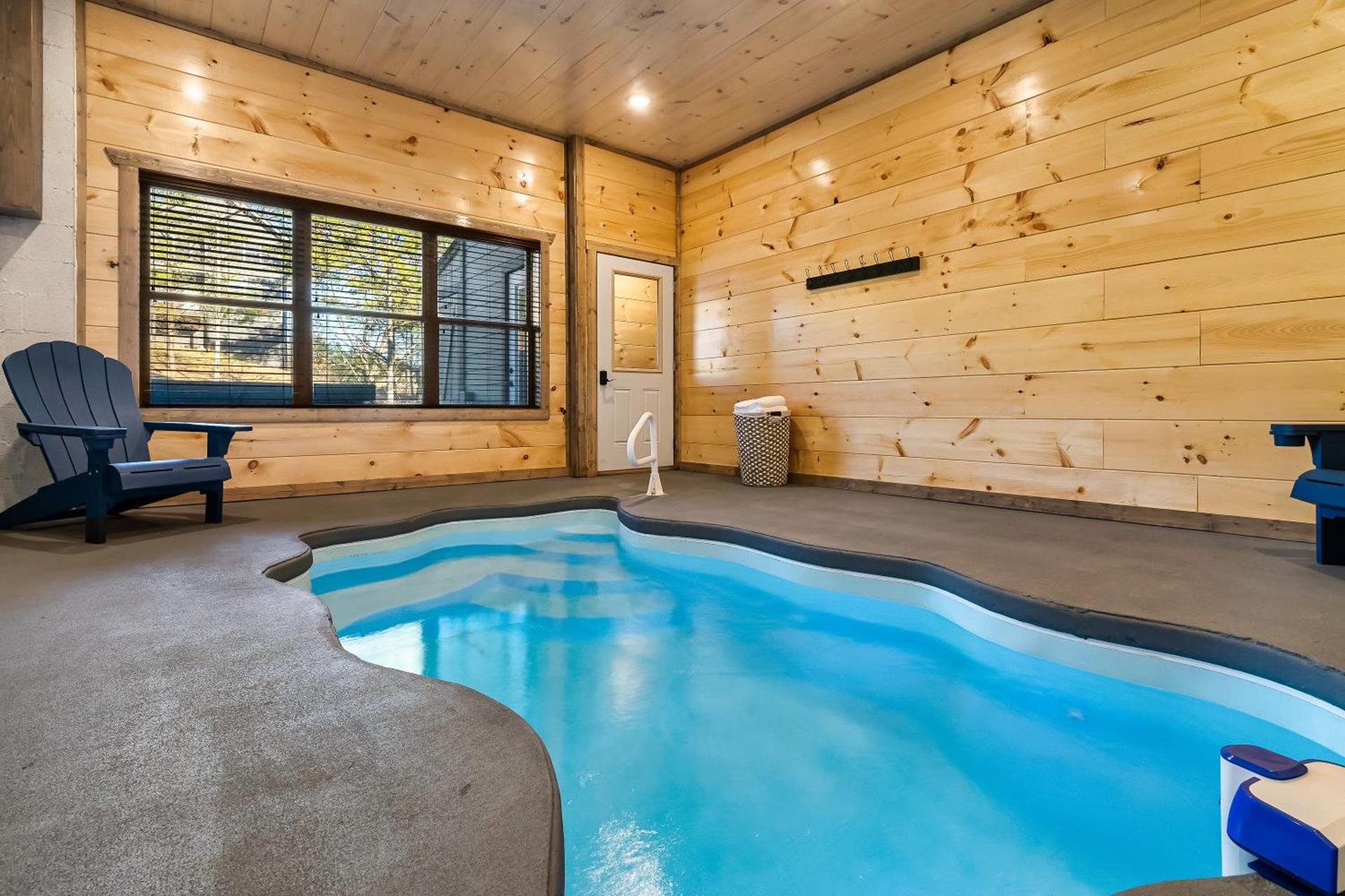 85 Indoor Pool, Game Room & Oversized Hot Tub photo 27