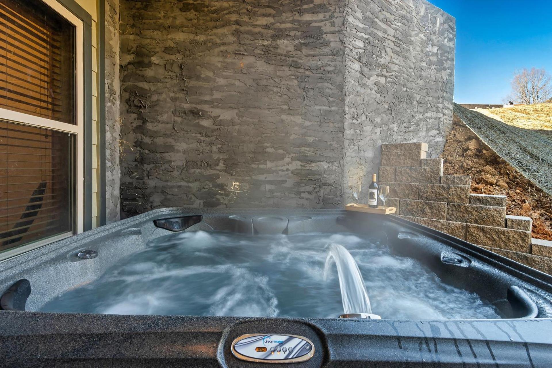 85 Indoor Pool, Game Room & Oversized Hot Tub photo 46