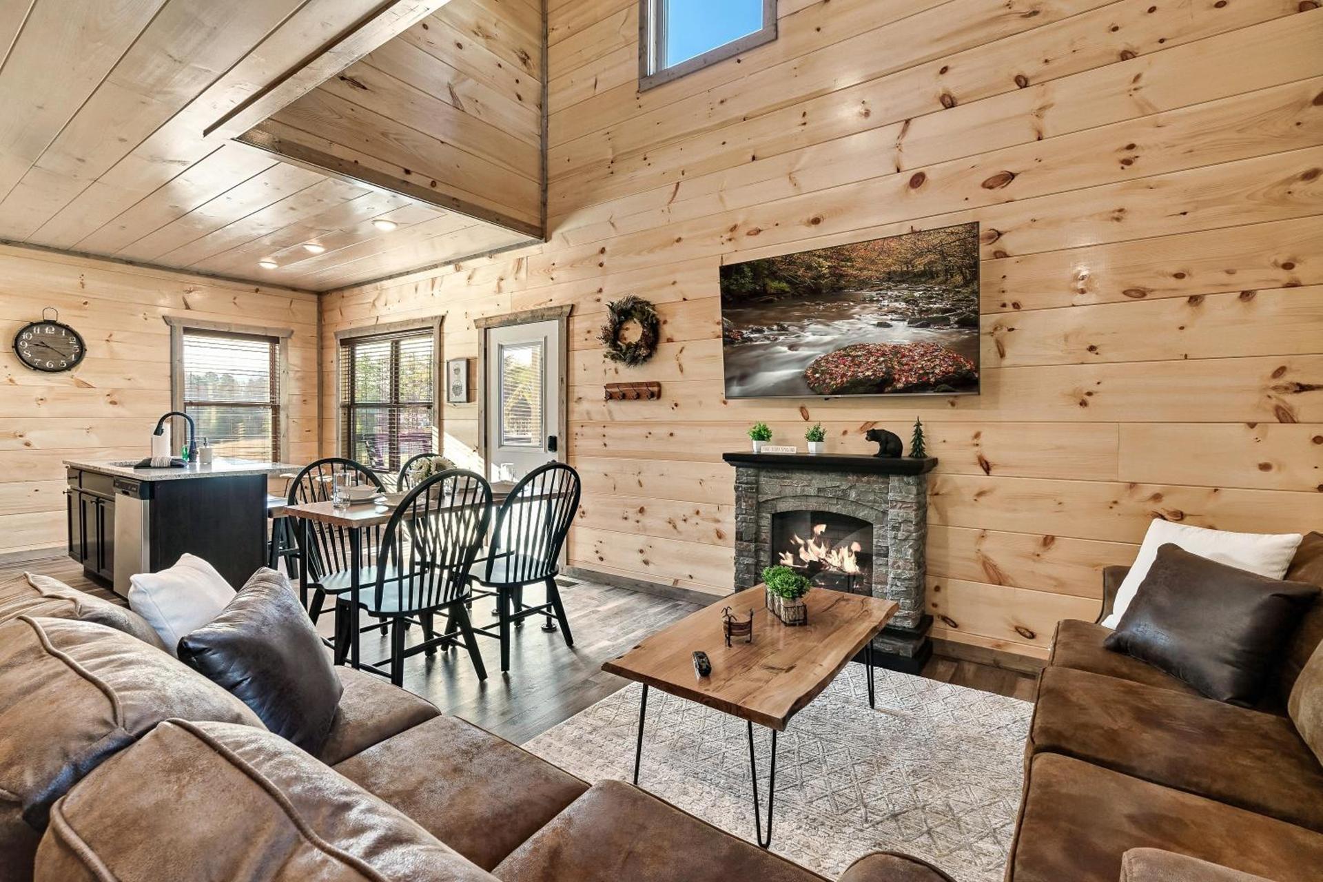 85 Indoor Pool, Game Room & Oversized Hot Tub photo 42