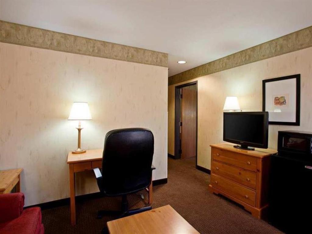 Flagstaff Hotel photo 20