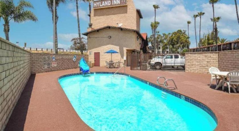 Rodeway Inn Carlsbad photo 2