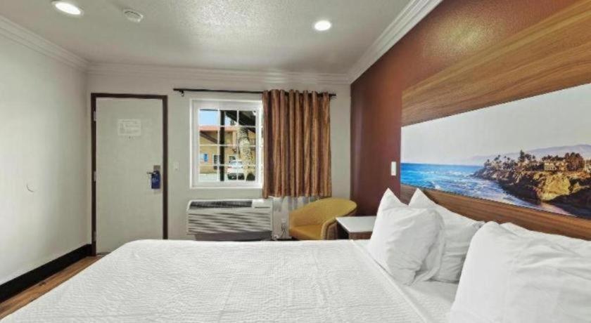 Rodeway Inn Carlsbad photo 66