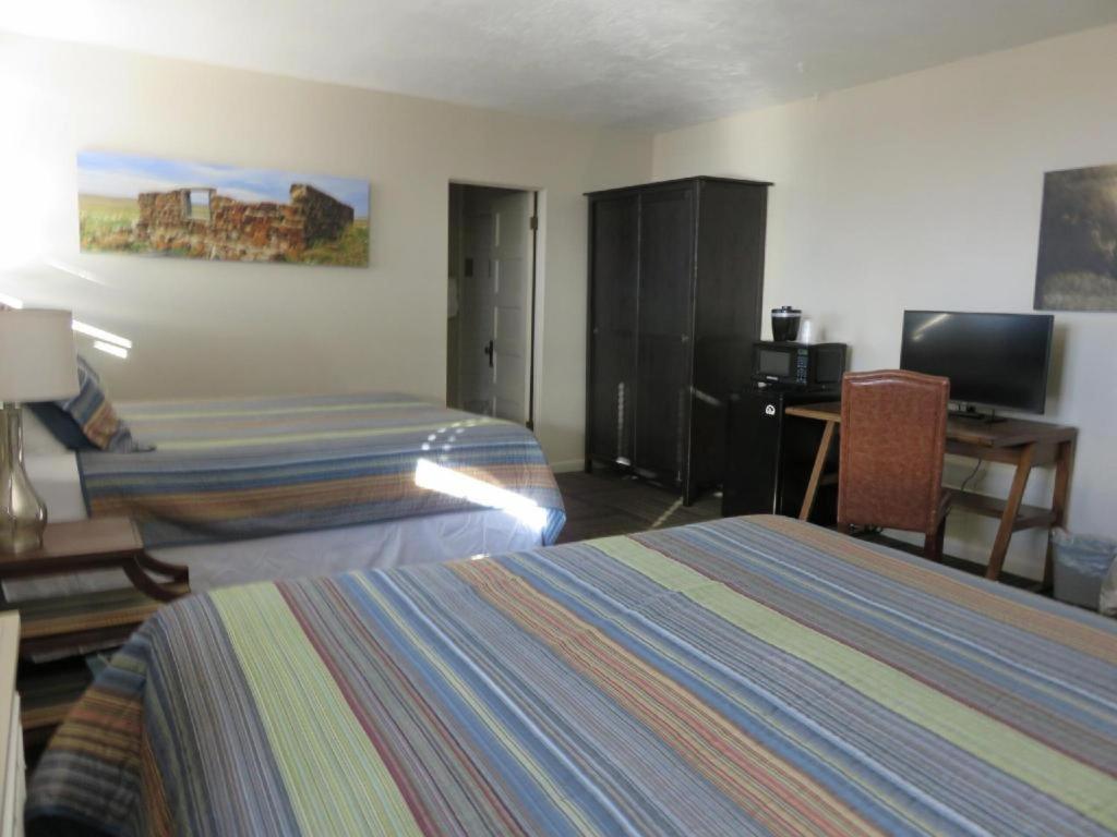 Hotel LaBonte photo 13