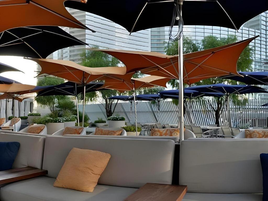 Luxury Suites International by Vdara photo 3