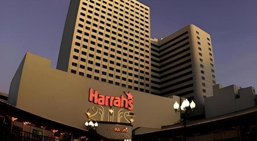 Harrahs Hotel Reno photo 4