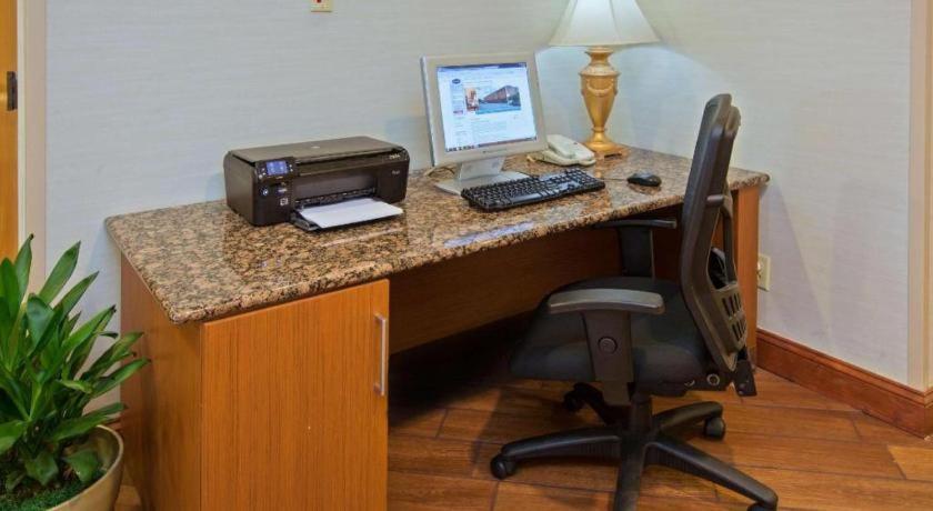 Hampton Inn Hixson photo 16