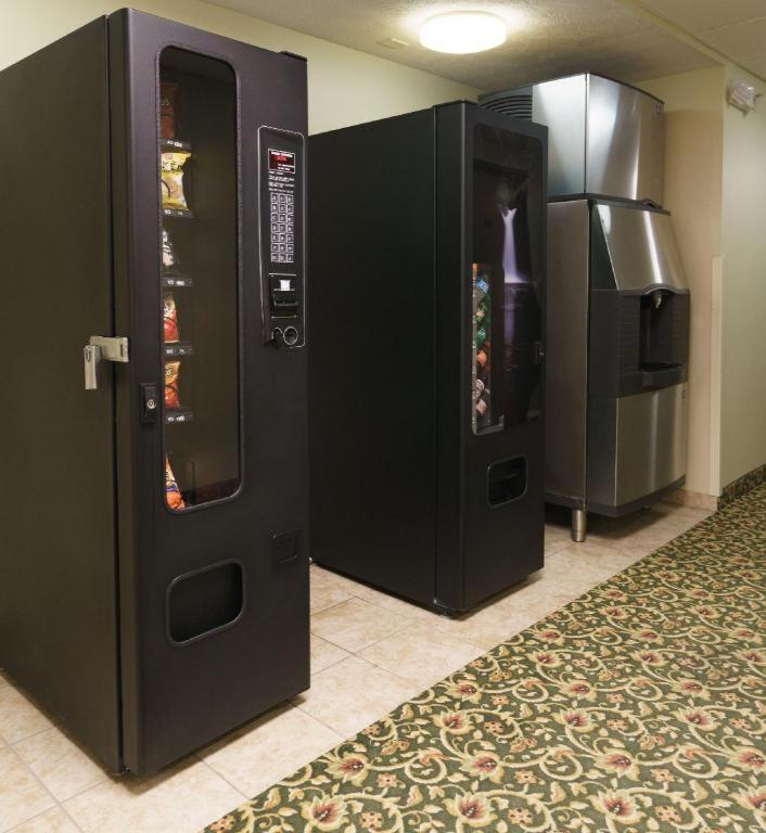 Supertel Inn And Conference Center photo 4