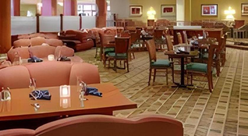 Radisson Hotel Austin - University photo 6