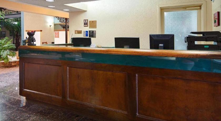 Baton Rouge Hotel photo 14