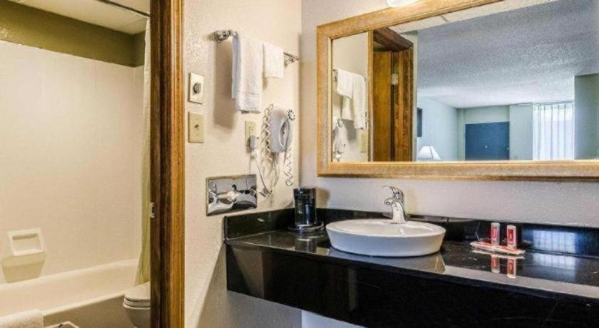 SureStay Hotel photo 39