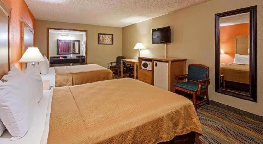 SureStay Hotel photo 54