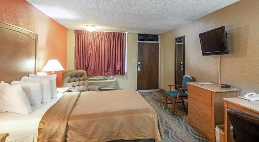 SureStay Hotel photo 57