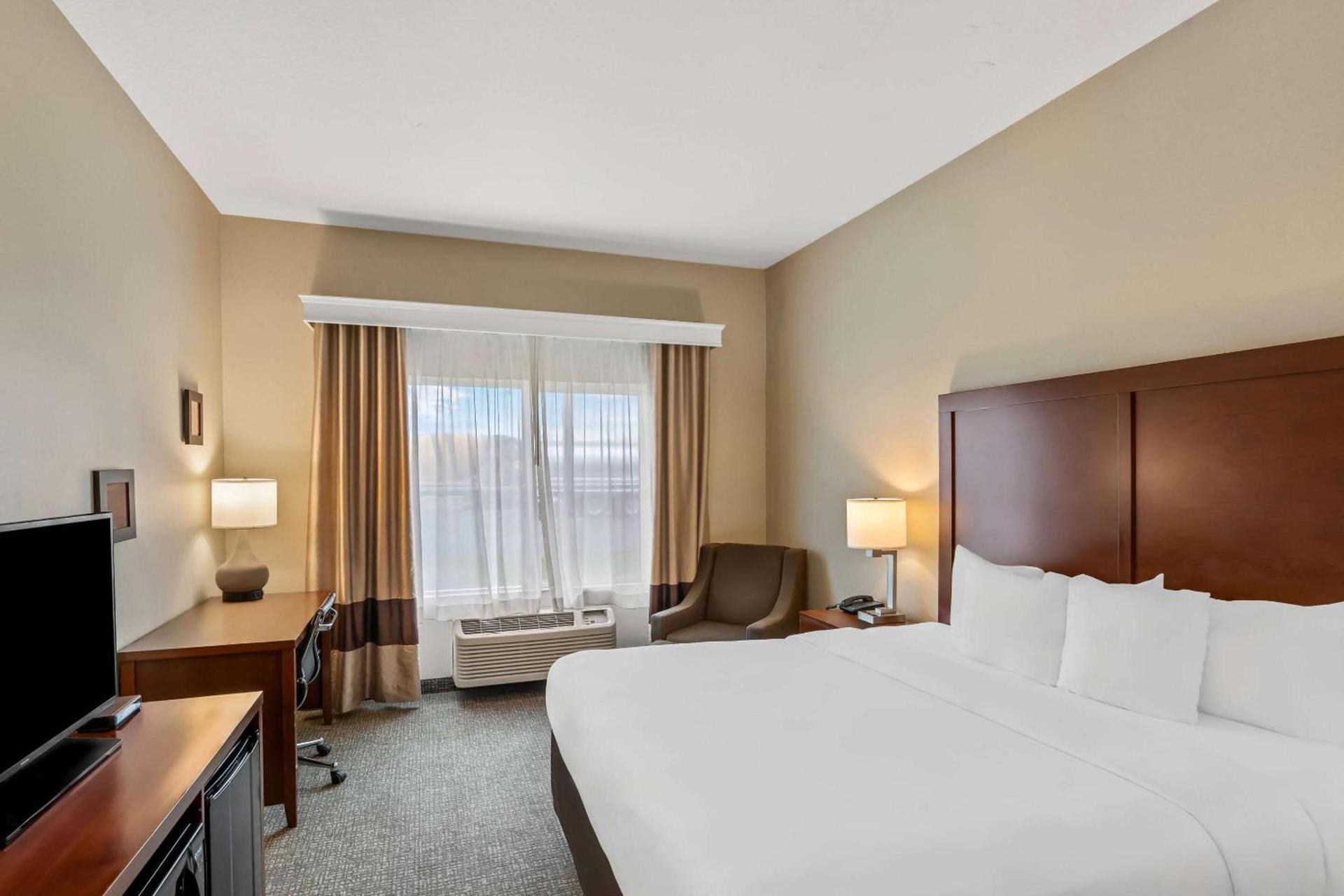 Comfort Inn & Suites Hermiston South photo 2