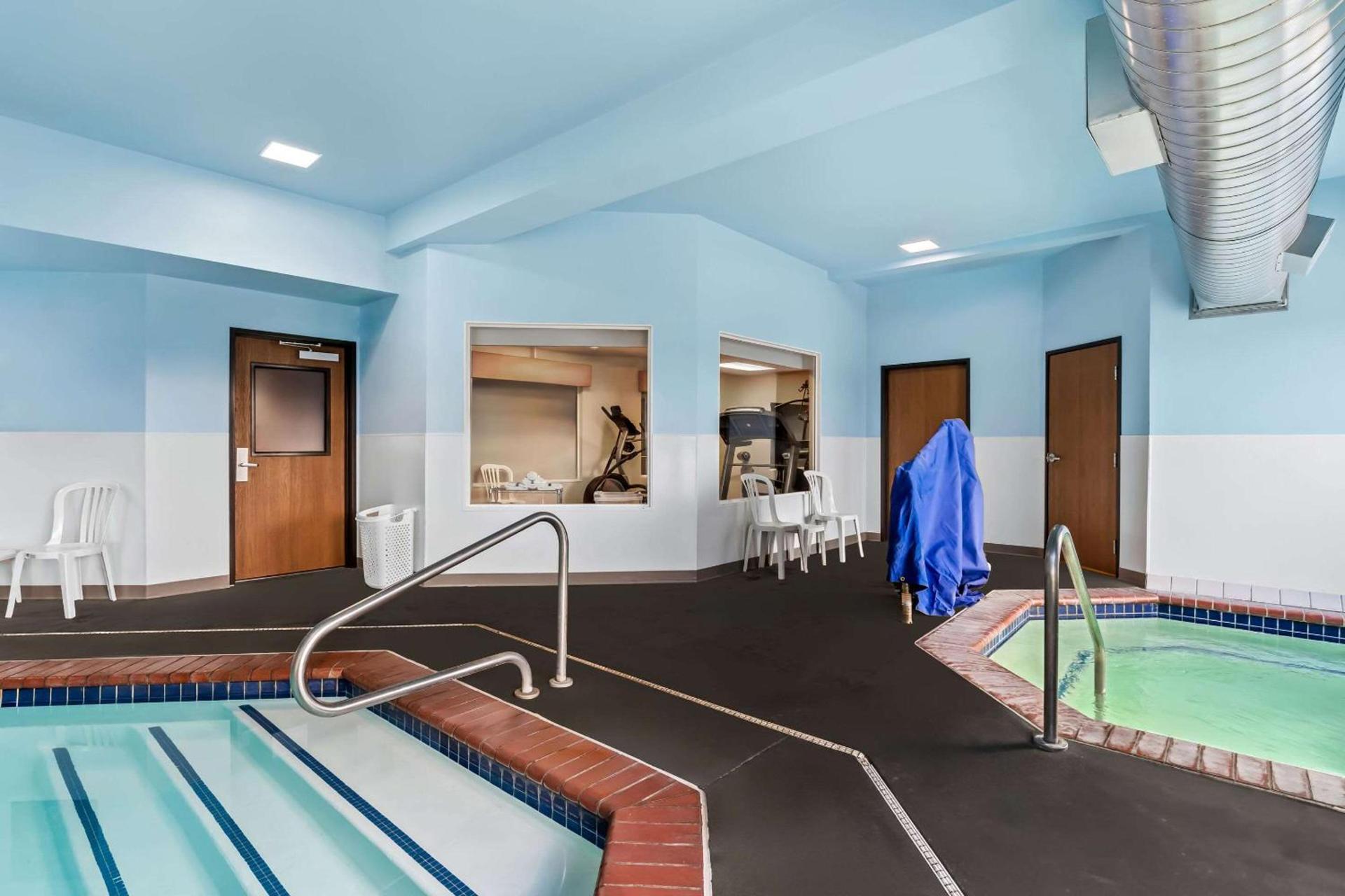 Comfort Inn & Suites Hermiston South photo 43