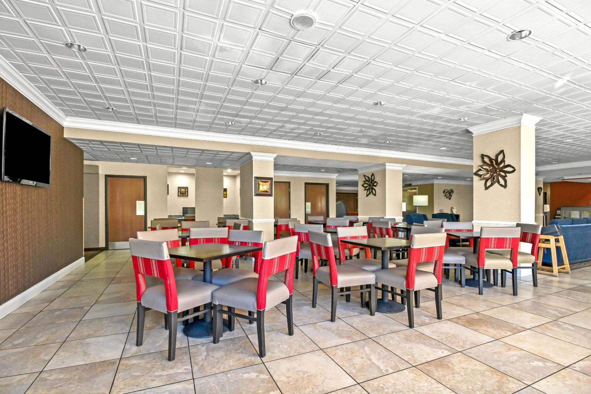 Comfort Inn Cranberry Twp photo 26