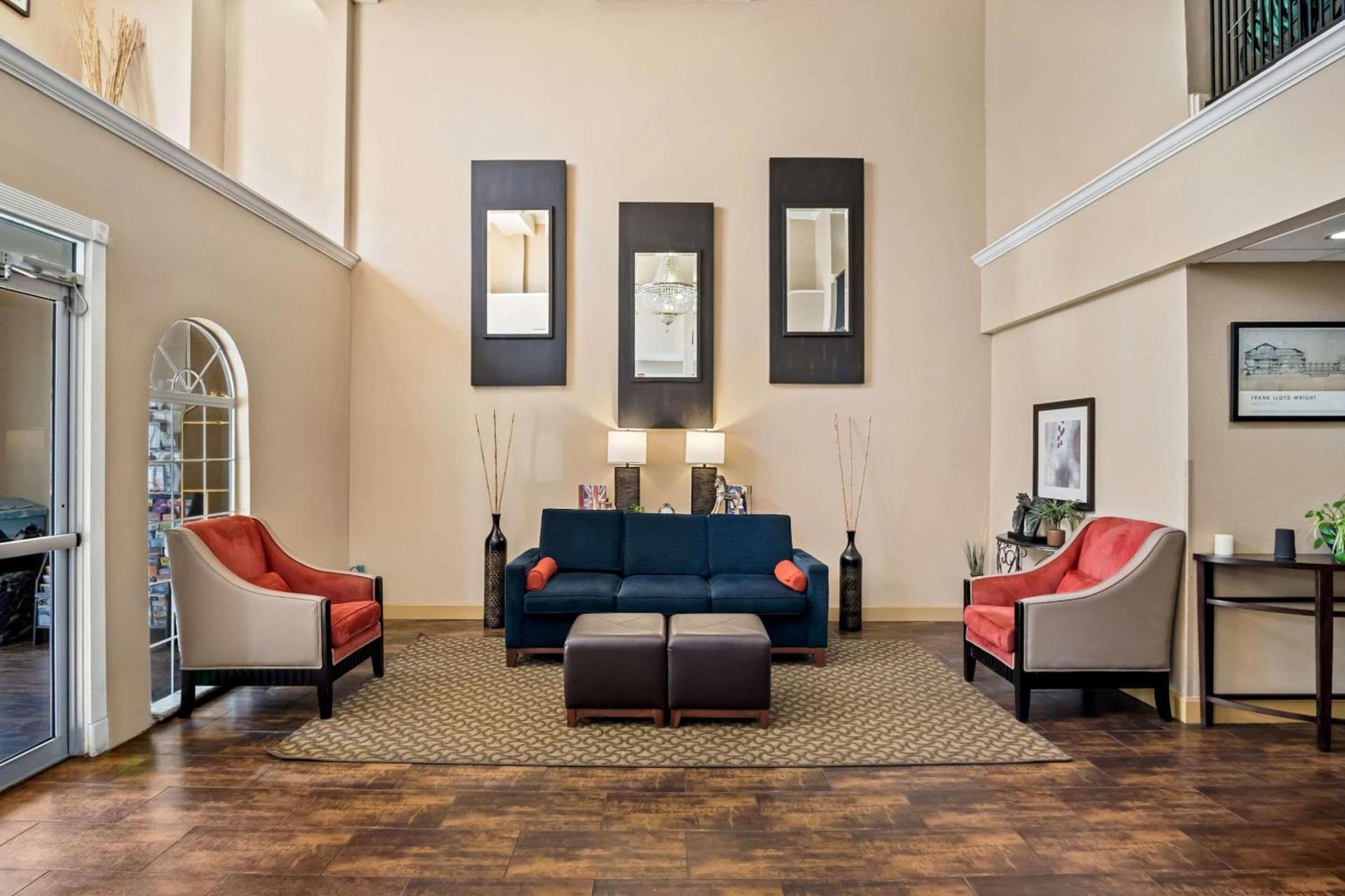 Quality Suites Irving-Las Colinas photo 7