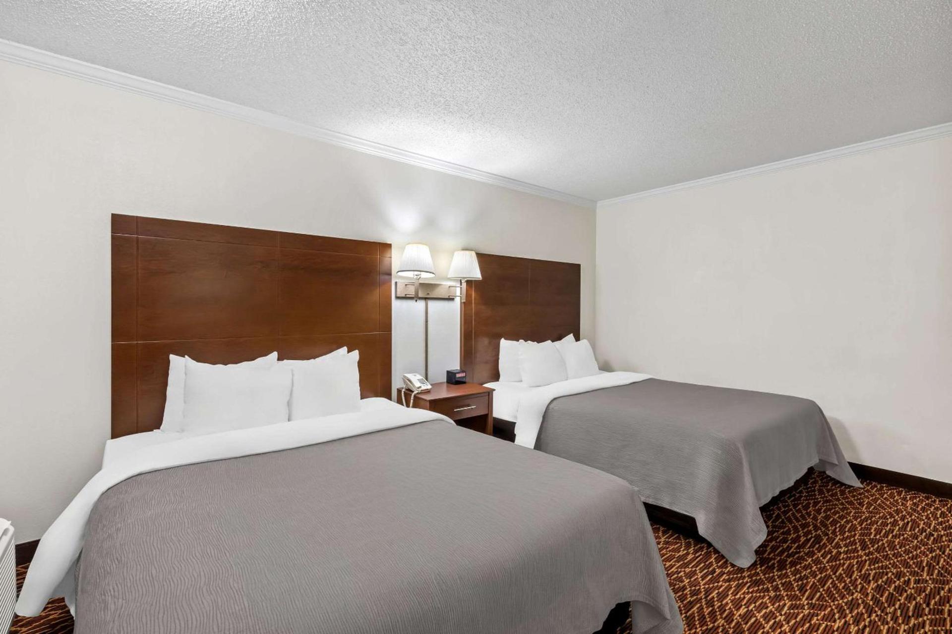 Quality Inn Marietta near Dobbins ARB photo 6