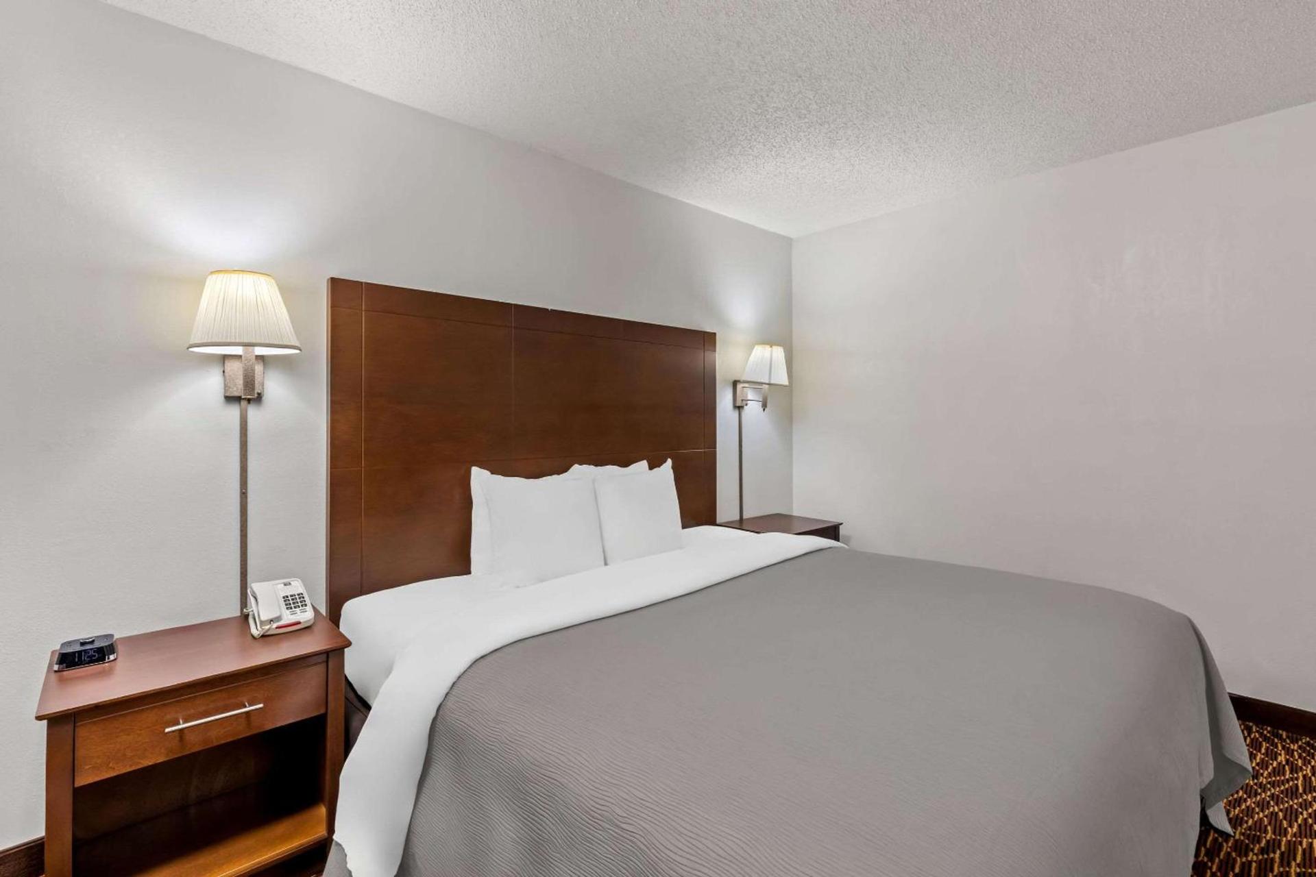 Quality Inn Marietta near Dobbins ARB photo 14