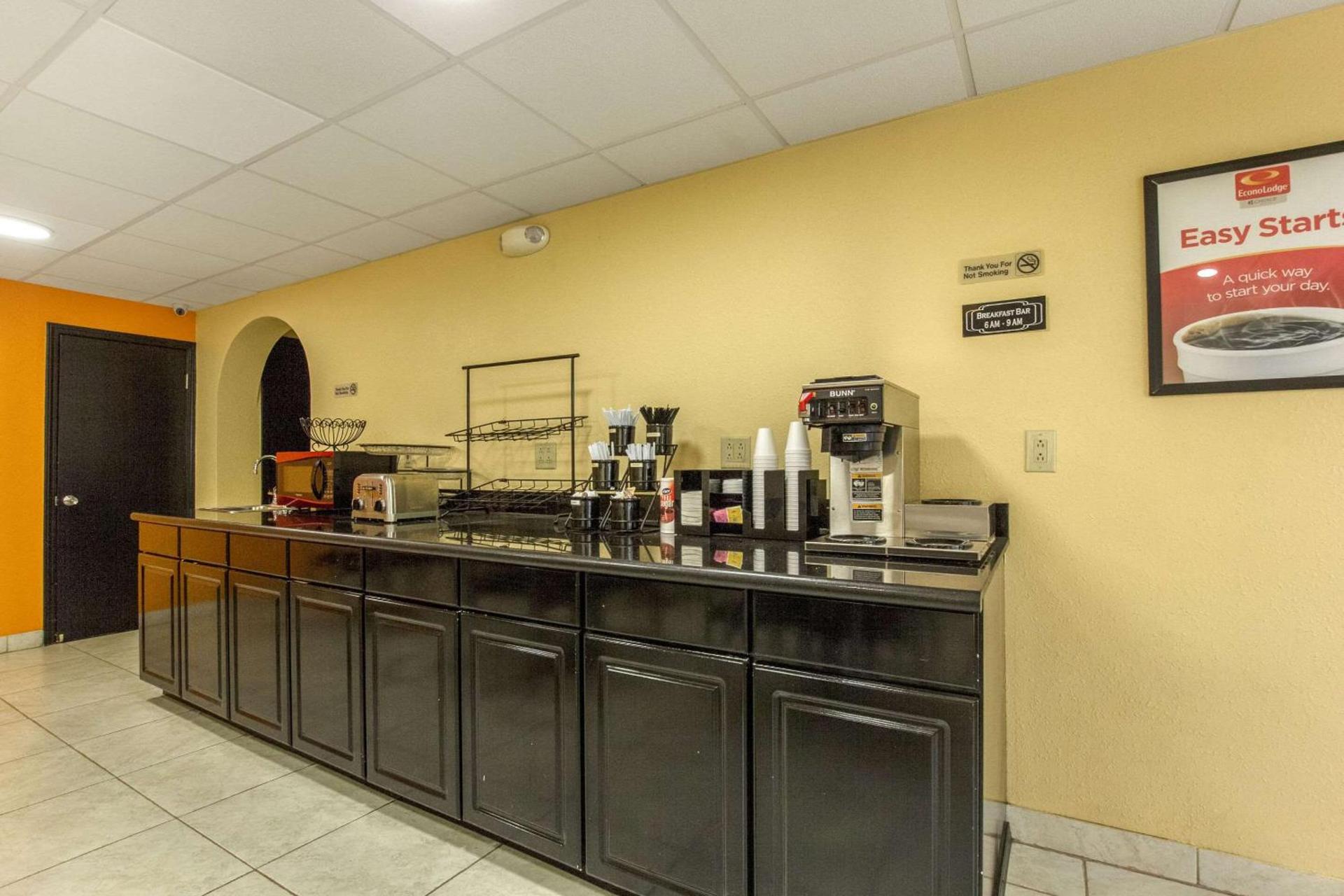 Econo Lodge Fort Knox photo 25