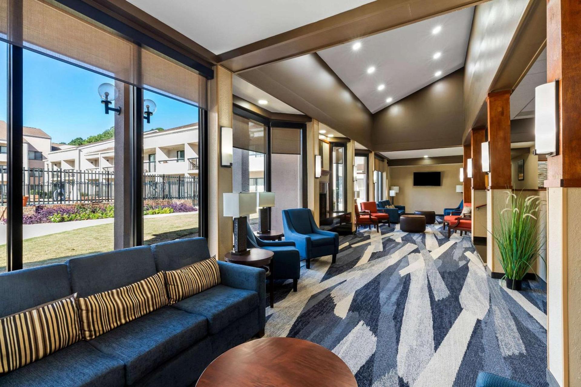 Comfort Inn Roswell-Dunwoody photo 11