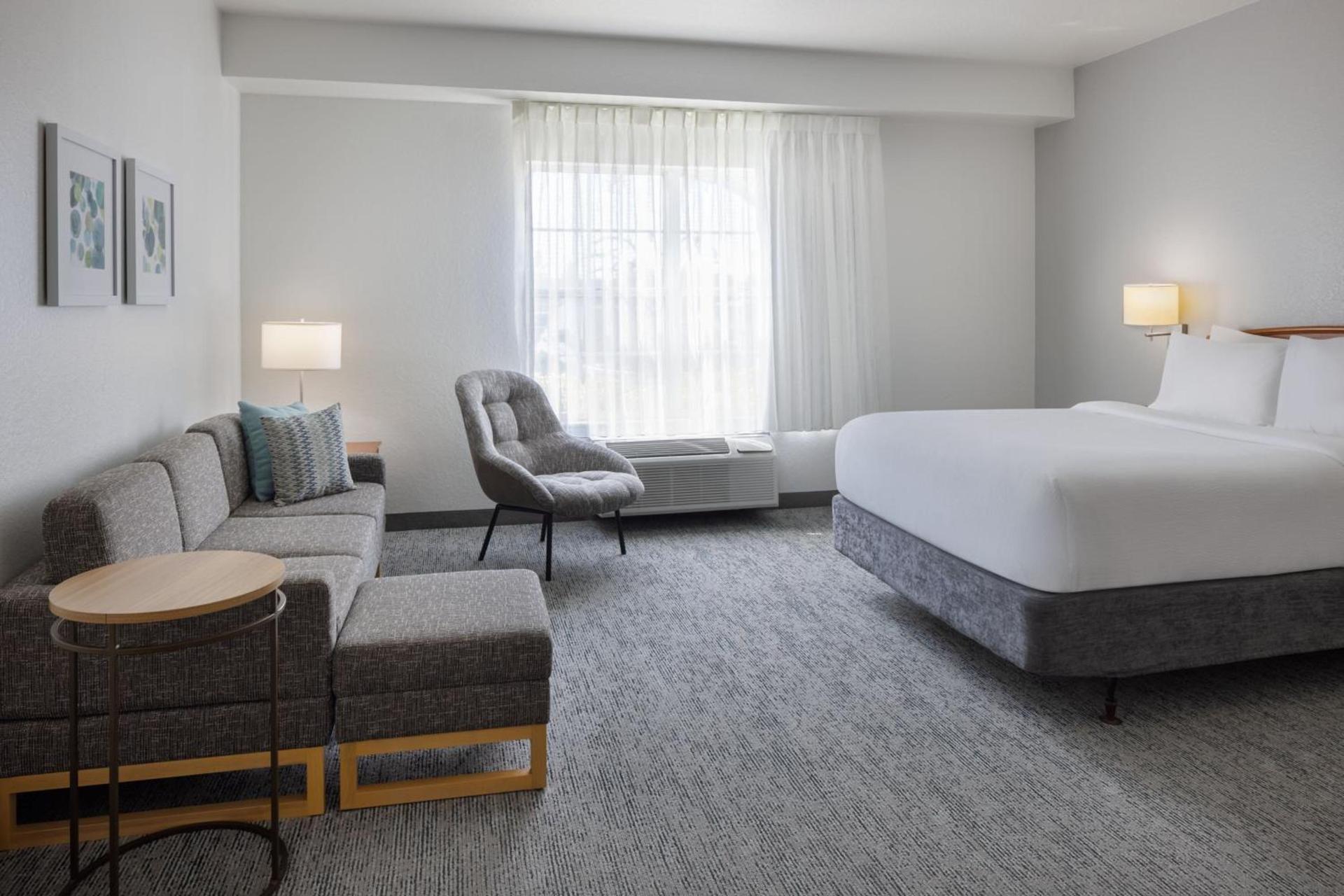 TownePlace Suites by Marriott Orlando East/UCF Area photo 8