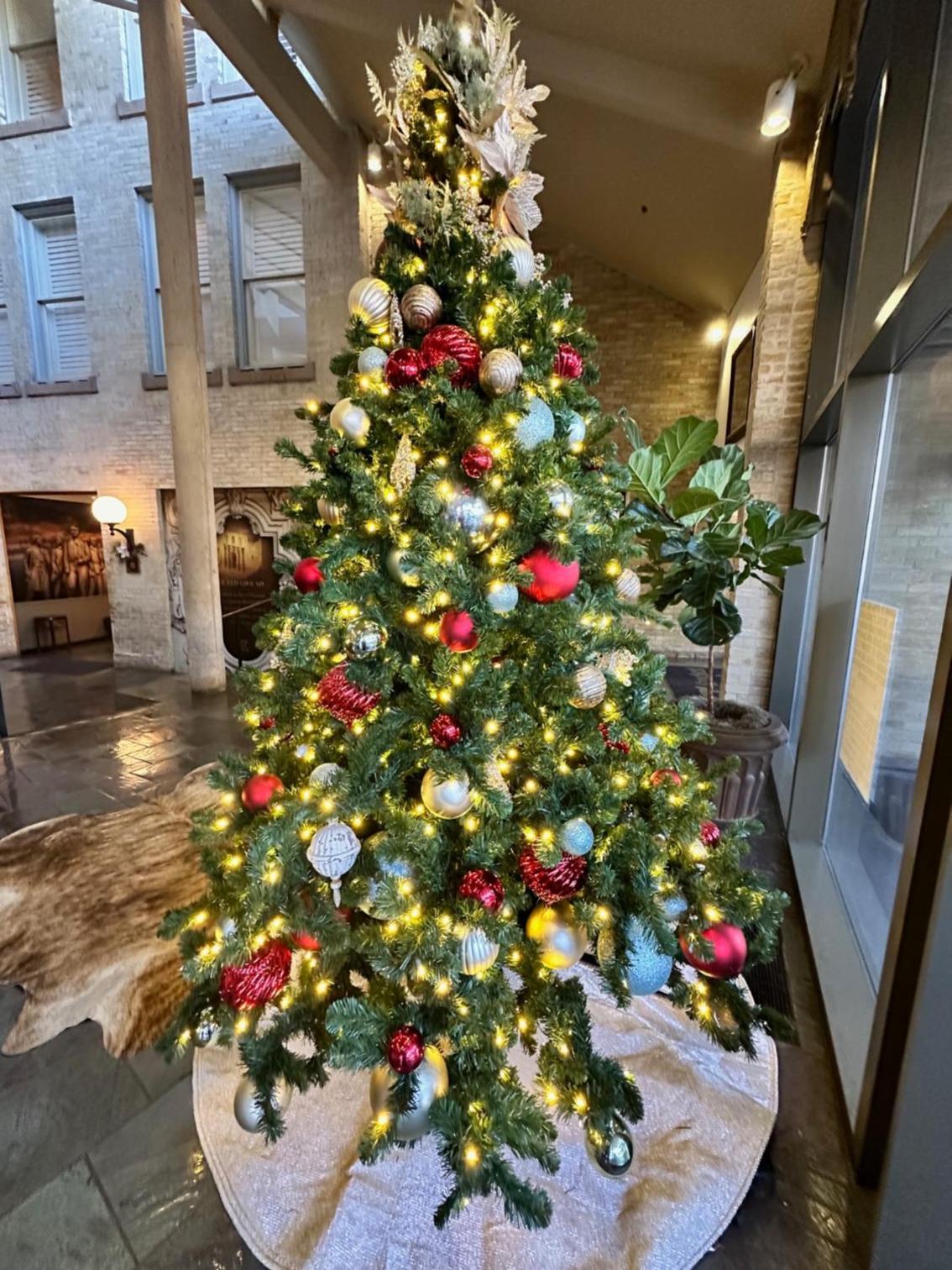 The Crockett Hotel photo 39