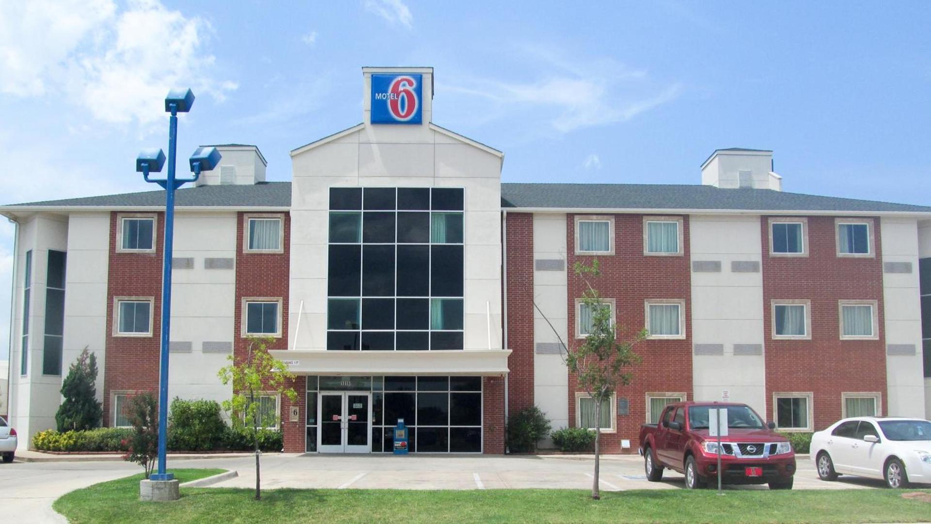 Motel 6-Norman, OK photo 27