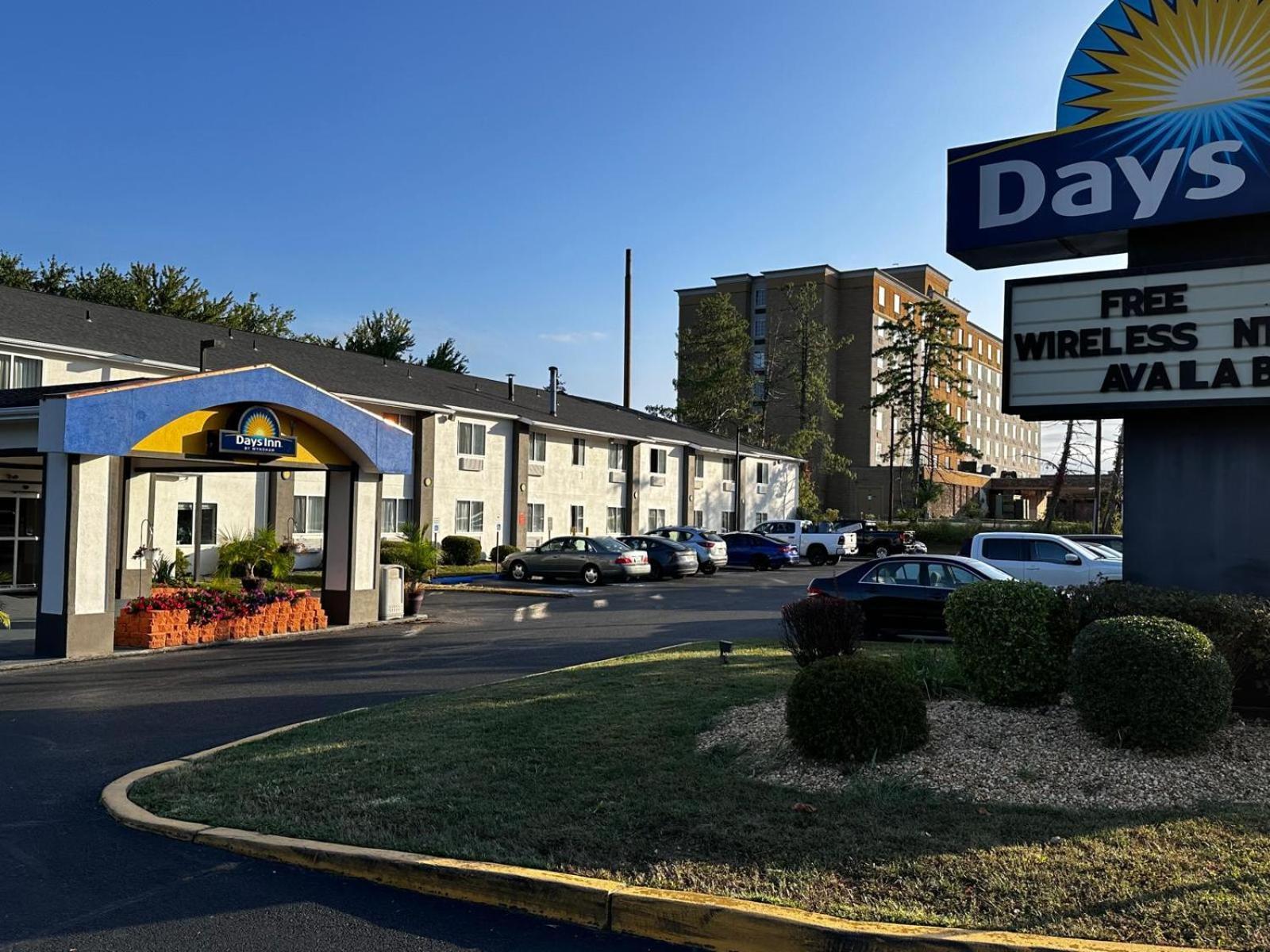 Days Inn by Wyndham Runnemede Philadelphia Area photo 3