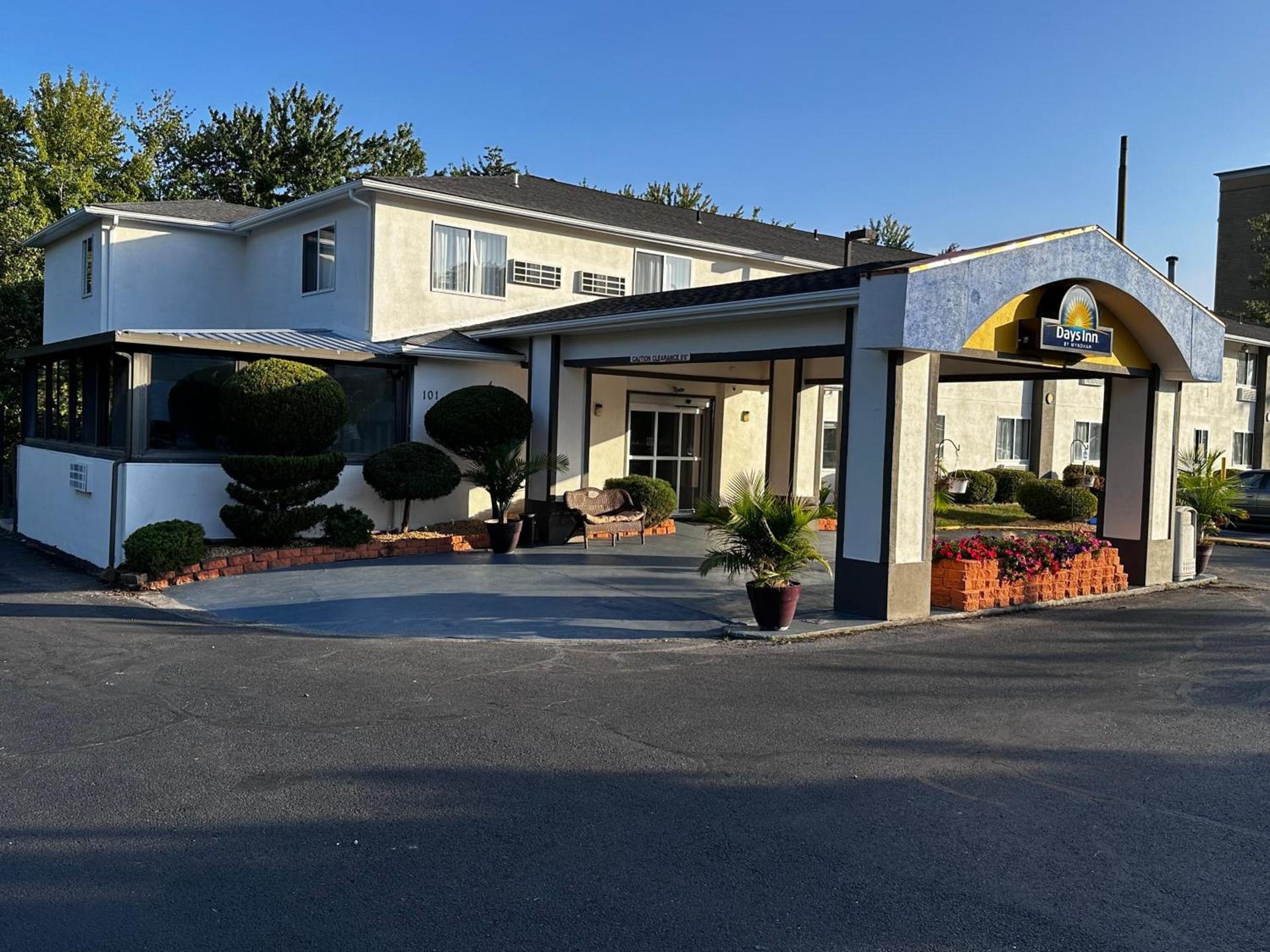 Days Inn by Wyndham Runnemede Philadelphia Area photo 42