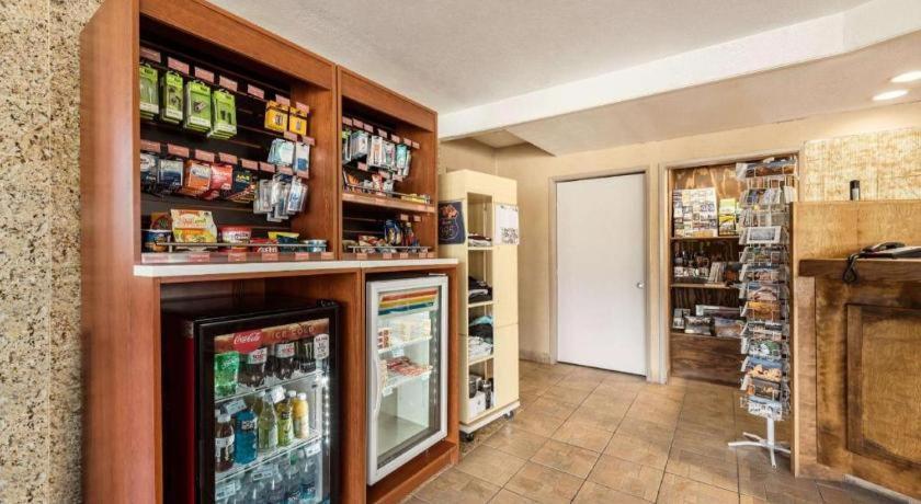 Best Western Frontier Motel photo 10