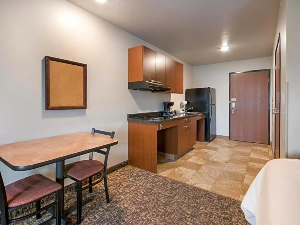 My Place Hotels Chicago West North Aurora photo 12