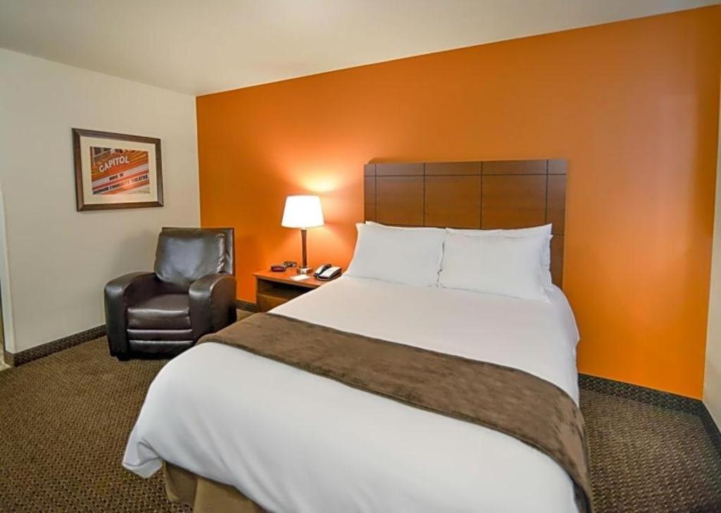 My Place Hotels Chicago West North Aurora photo 14