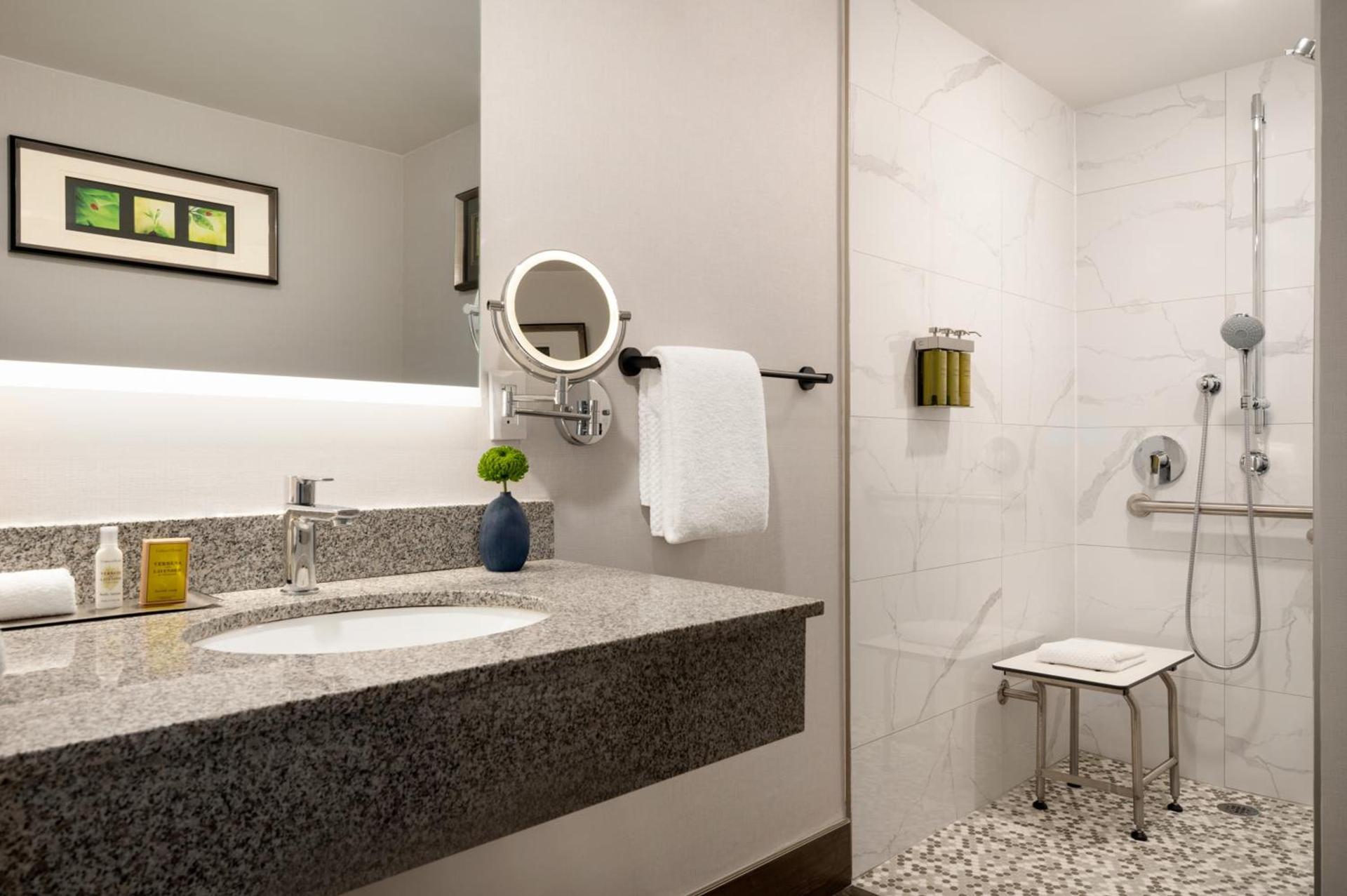 DoubleTree by Hilton San Francisco South Airport Blvd photo 39