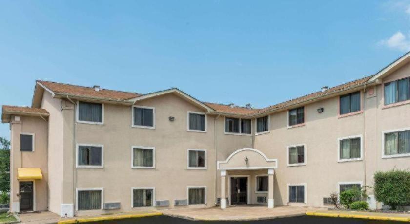 Quality Inn & Suites photo 6