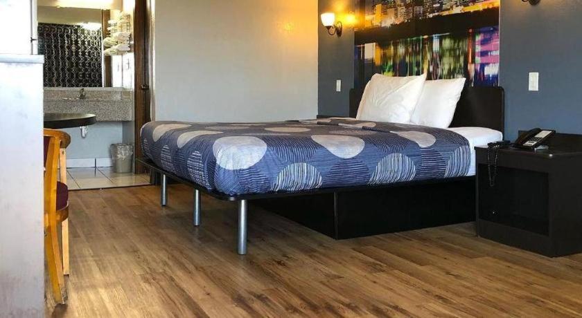 Americas Best Value Inn Garland Dallas photo 10