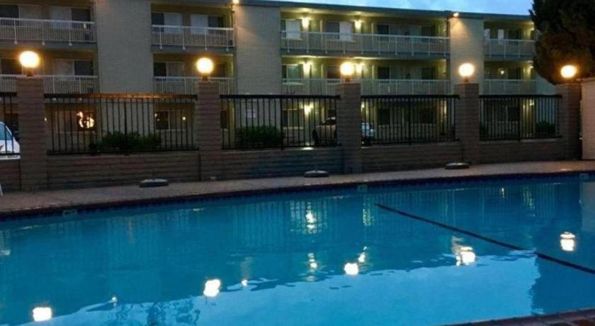 Pacific Motor Inn photo 3