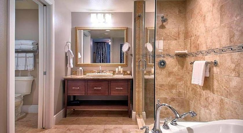 National Harbor Resort by ResortShare photo 24