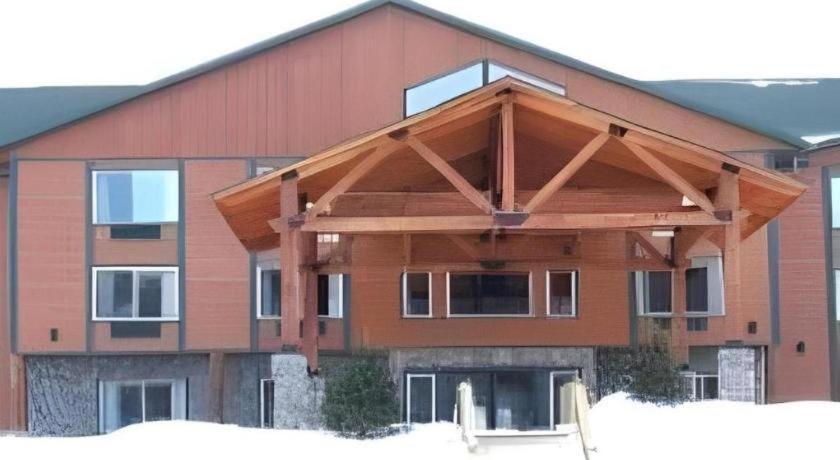 Holiday Inn Express Munising-Lakeview Hotel By IHG photo 2