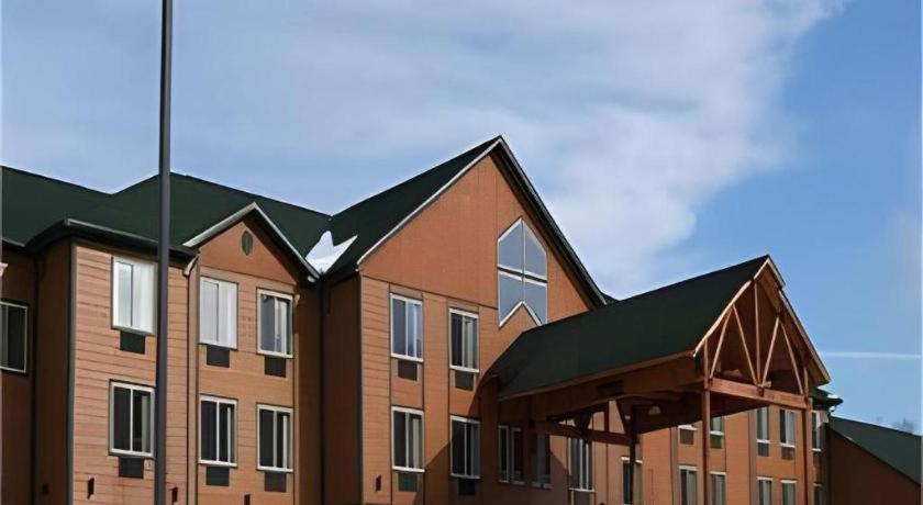 Holiday Inn Express Munising-Lakeview Hotel By IHG photo 4