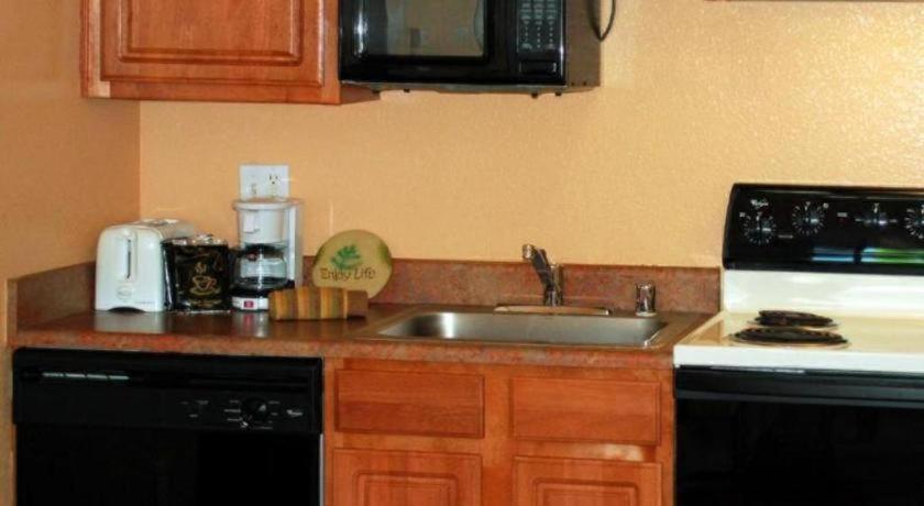 Nellis Suites at Main Gate Hotel photo 50