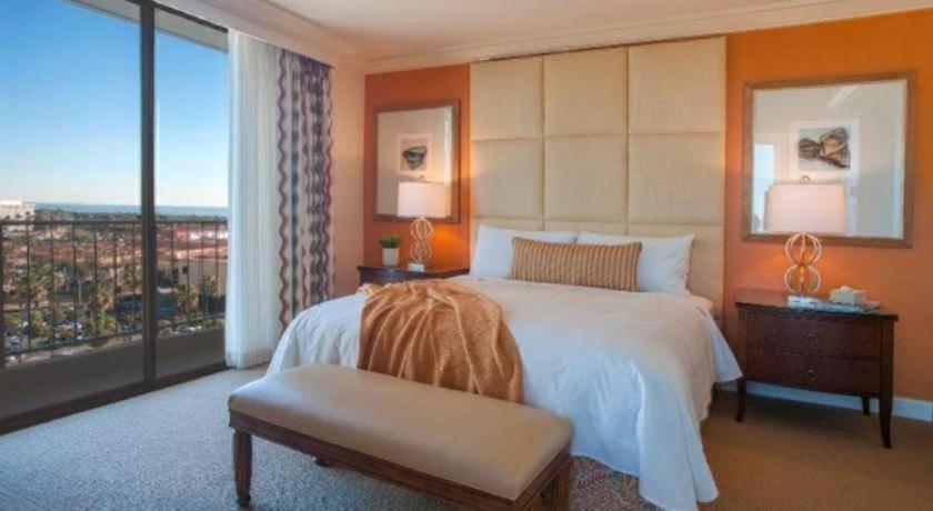 Fashion Island Hotel photo 11