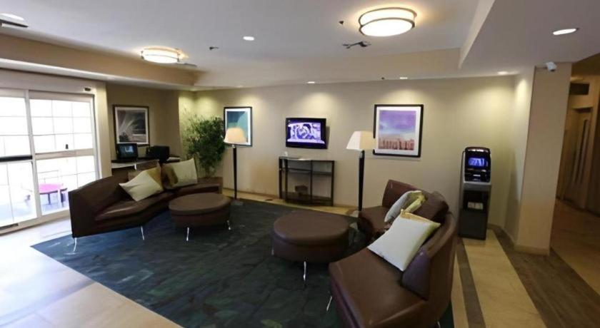 Candlewood Suites Saint Joseph photo 3