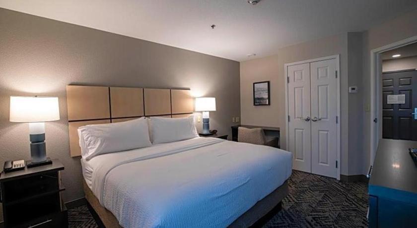 Candlewood Suites Saint Joseph photo 9